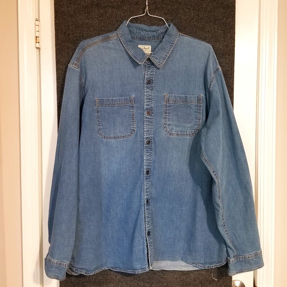 L.L. Bean Men's XXL Long-Sleeve Denim Button Down Shirt